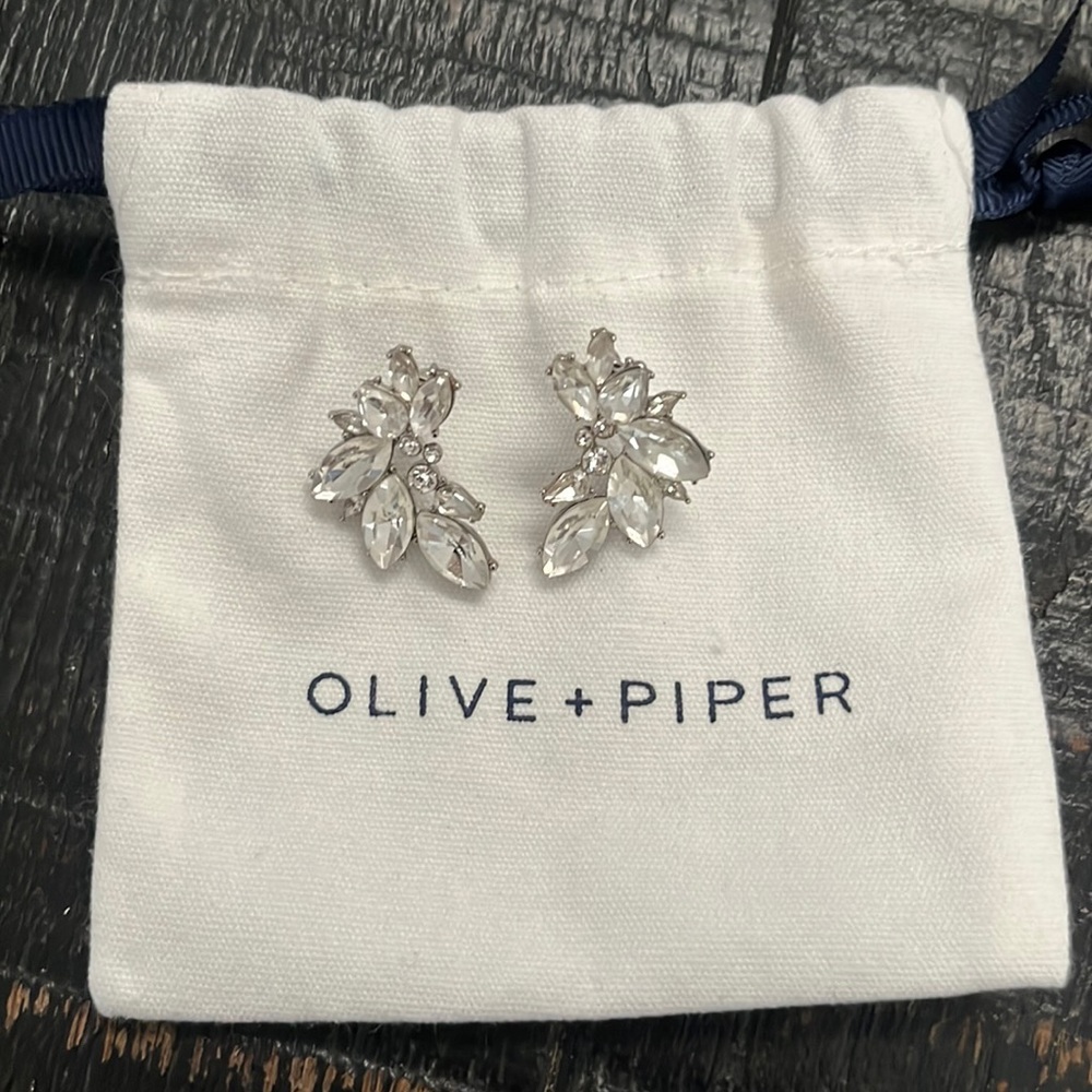 Olive + Piper porter cluster stud earrings silver